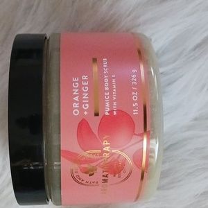 Bath & Body Works Aromatherapy Orange+Ginger Pumice Body Scrub